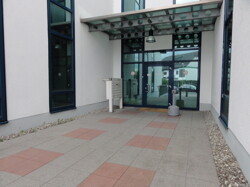 Eingang Gebäude