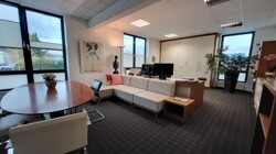 Büro 1