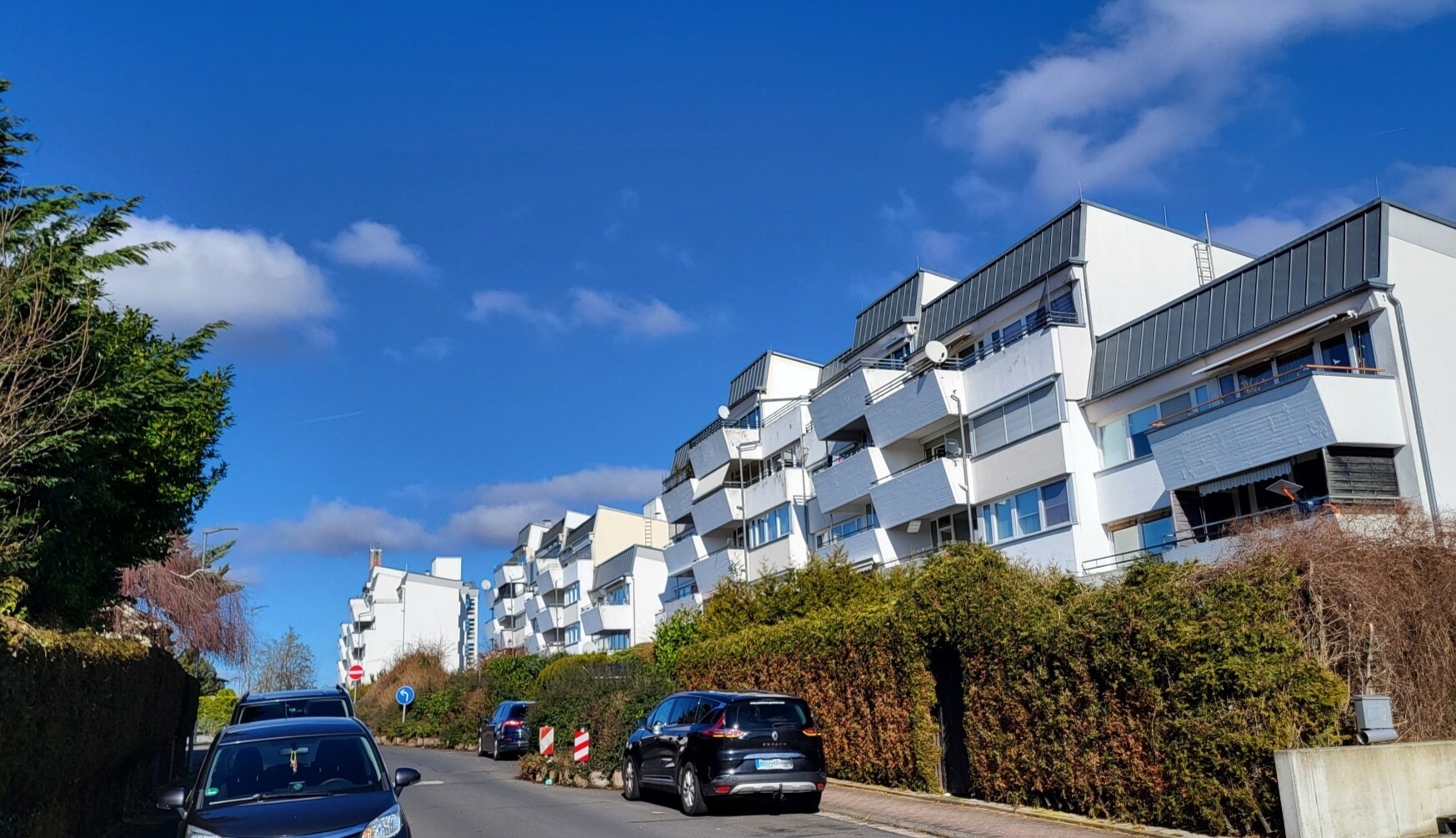 Straße verkehrsberuhigt