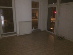 Laden rechts