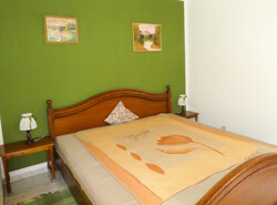 Schlafzimmer 2