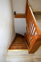 Vorderhaus_Treppe_MAIS