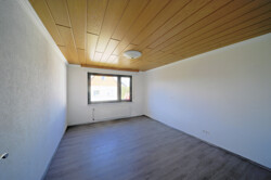 Kinderzimmer unten