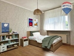 11 Zimmer 1 EG KI möbliert