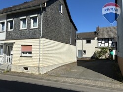 4. Haus  mit  Hinterhaus