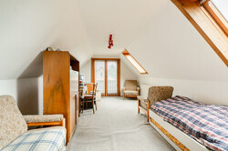 Schlafzimmer - DG