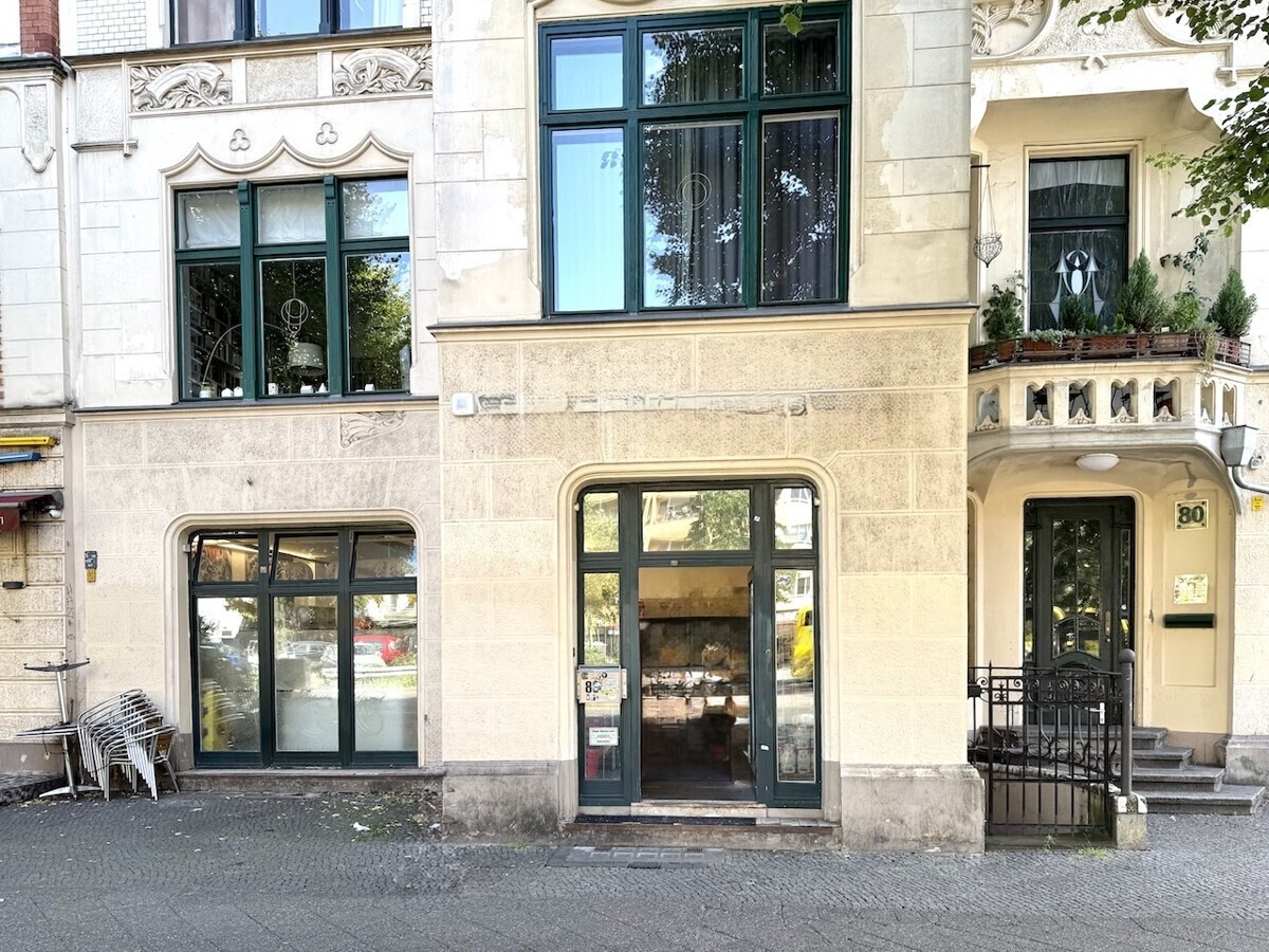 Straßenansicht