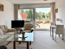 Wohnzimmer mit Terrasse