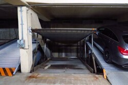 Tiefgaragenstellplatz