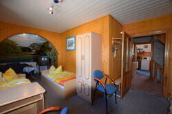Schlafzimmer 3