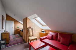 Schlafzimmer (2)