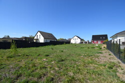 Grundstück-hinten-rechts