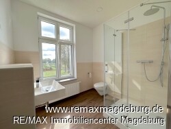 Wohnung, Bad mit Dusche