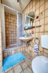 Badezimmer 2