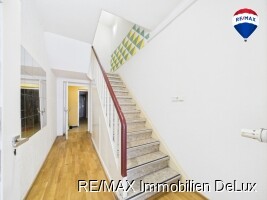 RE/MAX Immobilien DeLux Haus Dillingen Flur