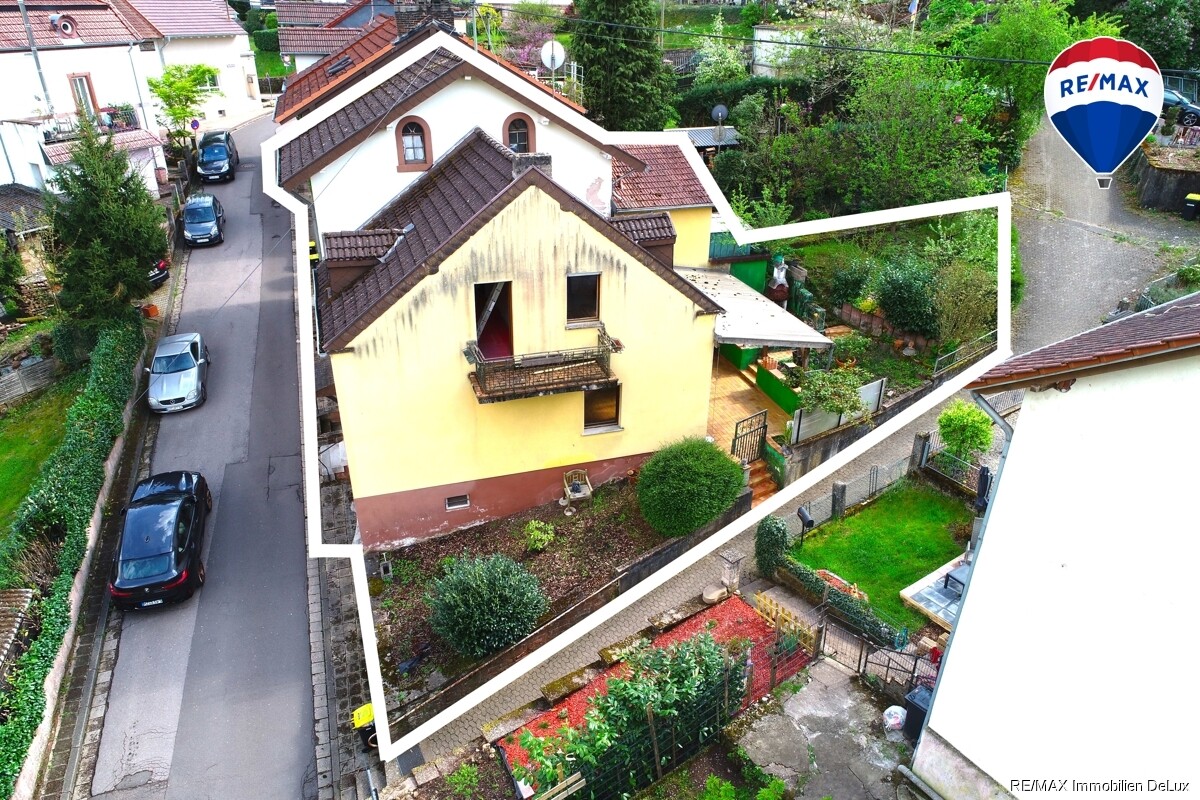 RE/MAX Immobilien DeLux Haus Mettlach Außenansicht
