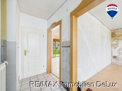 RE/MAX Immobilien DeLux Haus Mettlach Flur