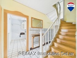RE/MAX Immobilien DeLux Haus Mettlach Flur