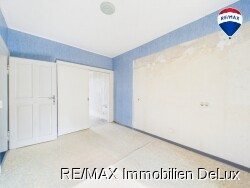 RE/MAX Immobilien DeLux Haus Mettlach Zimmer OG