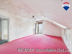 RE/MAX Immobilien DeLux Haus Mettlach Zimmer OG