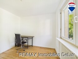 RE/MAX Immobilien DeLux  Einfamilienhaus 