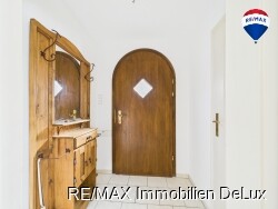 RE/MAX Immobilien DeLux  Einfamilienhaus Freiburg Diele
