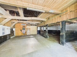 CAM03784G0-PR0074-STILL029