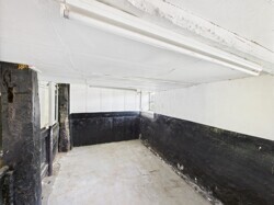 CAM03784G0-PR0074-STILL032