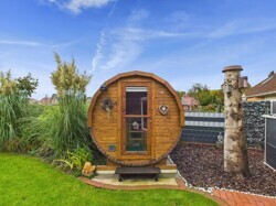 CAM03784G0-PR0090-STILL010