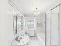 CAM03784G0-PR0090-STILL024