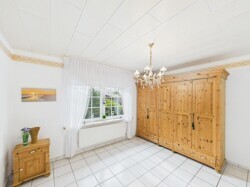 CAM03784G0-PR0090-STILL028