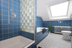 Badezimmer DG