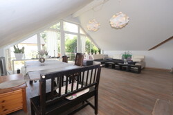 Wohnzimmer DG