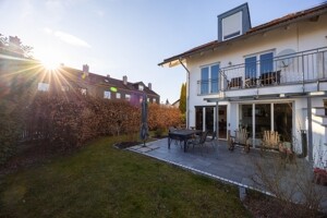 EG Terrasse Südansicht Abendstimmung