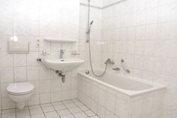 Badezimmer 2