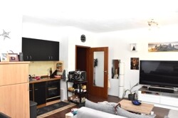 Wohnzimmer & Küche