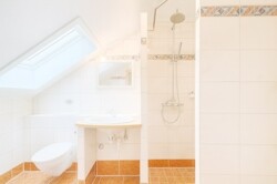 Badezimmer mit natürlichem Lichteinfall