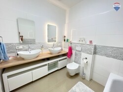 Badezimmer 2 im OG