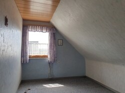 Schlafzimmer DG