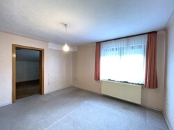 Zimmer 3 DG (rechts vorne)