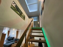 Treppe zu Obergeschoß