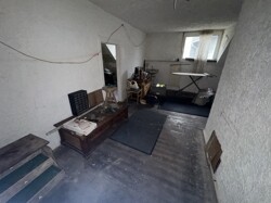 Zimmer 2 OG