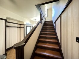 Treppenhaus ins OG