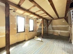 Teilansicht Zimmer im DG -nicht ausgebaut-