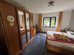 Zimmer 2 EG r 1