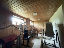 Fitnessraum im KG (mit Tageslicht)