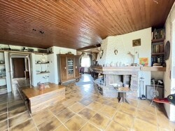 Wohnzimmer mit Blick zum Dielenbereich