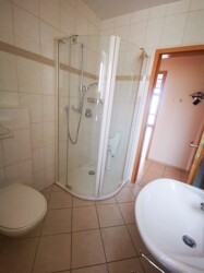 Badezimmer EG