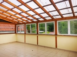 überdachte Terrasse