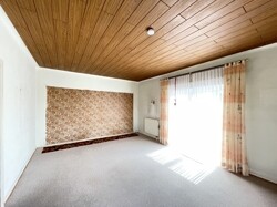 Wohnzimmer (EG)